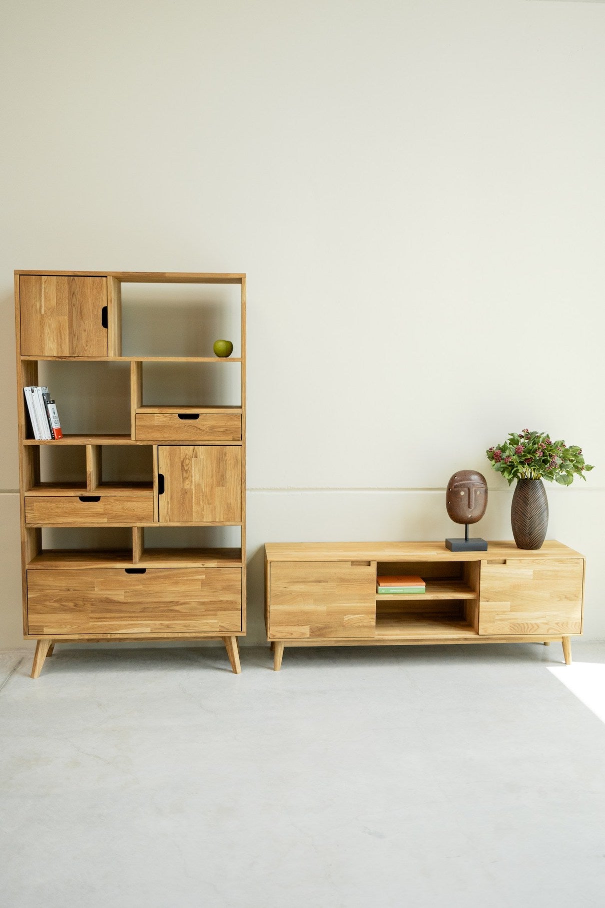 Meuble TV en bois massif de chêne durable style scandinave